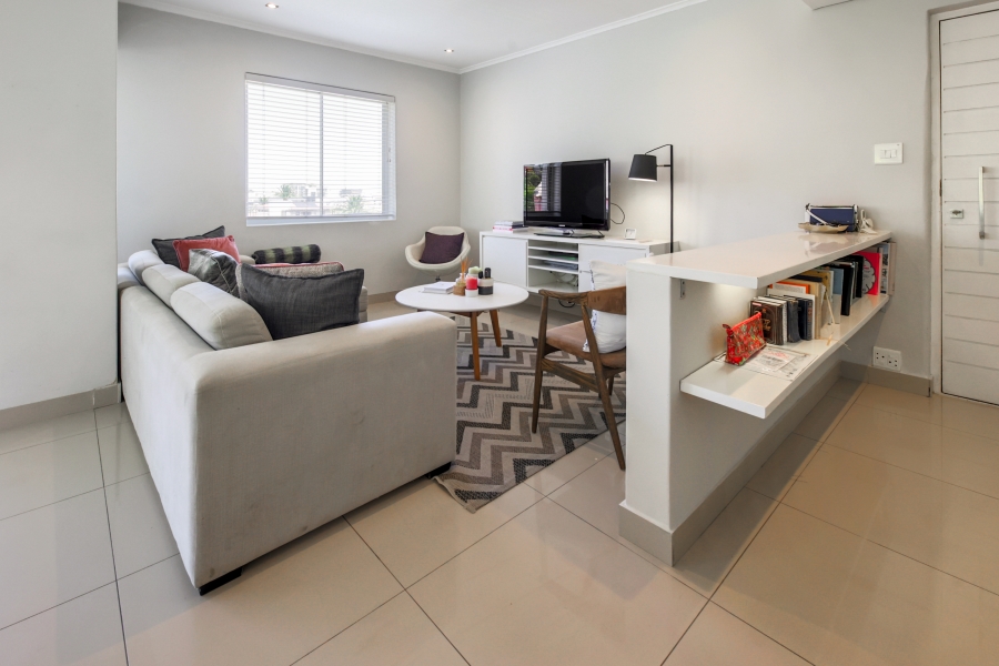 To Let 2 Bedroom Property for Rent in Sea Point Western Cape